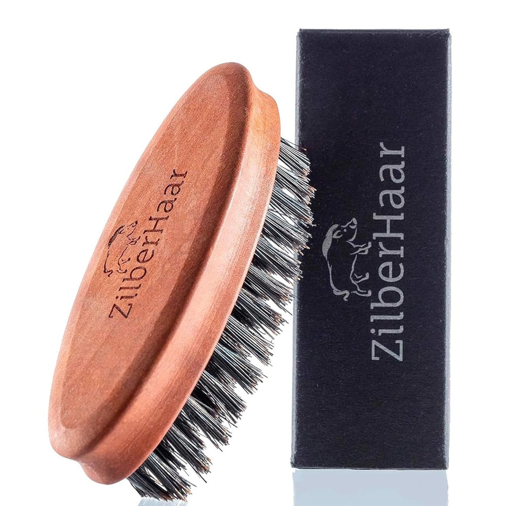ZilberHaar Pocket Mustache and Beard Brush - Stiff Boar Bristles Small Brush - Perfect Beard Grooming Tool - Uvolňuje vousy svědění - Krátké a střední - Made in Europe