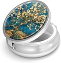 Pill Box-3 Kompartment Small Pill Pouzdro pro Purse & Pocket Mini Metal Pill Holder Cestovní Pill Kontejner pro držení doplňků Vitamíny BPA-Free (Almond Blossom- Van Gogh)